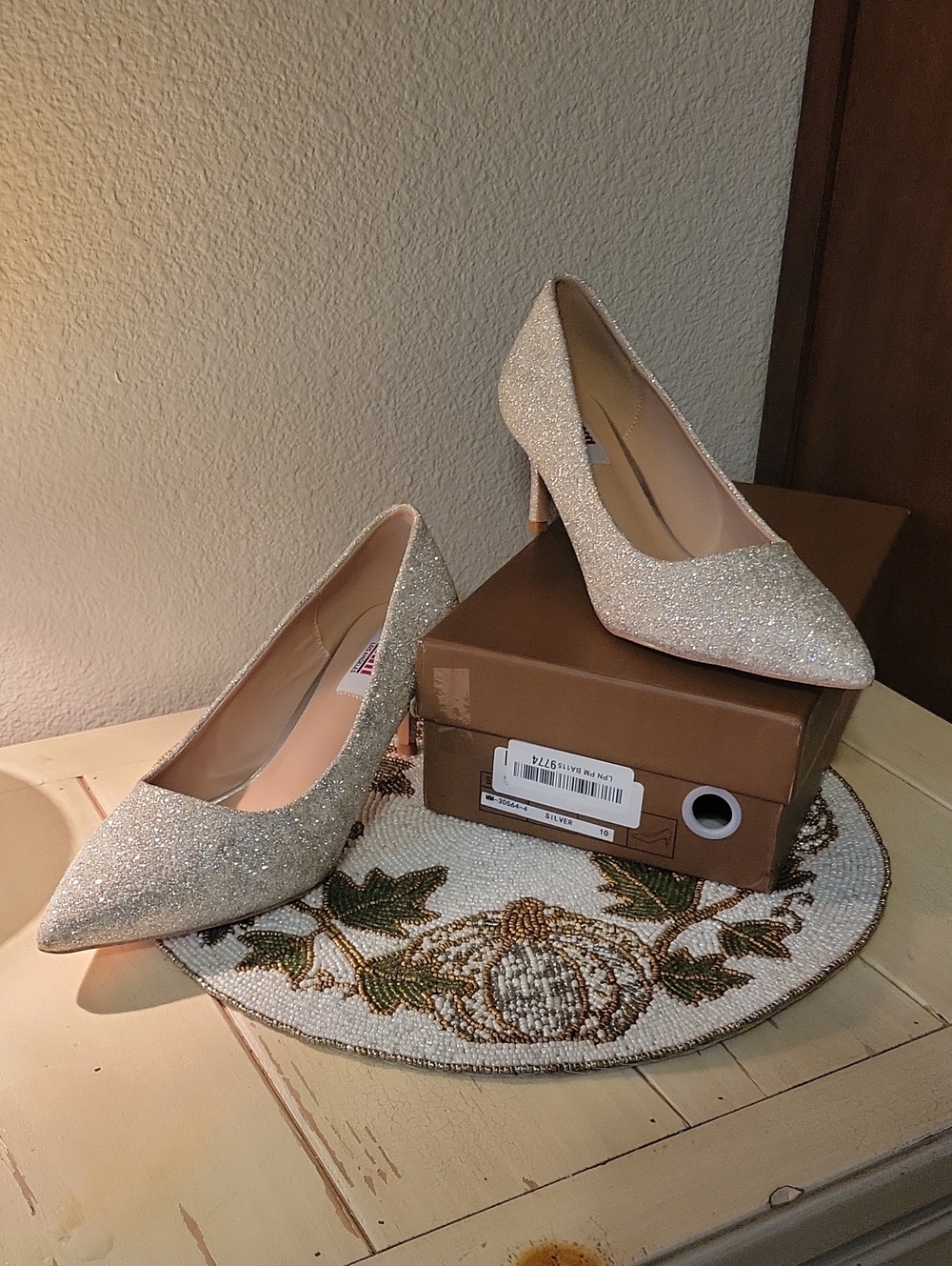 Sparkle Pointed Toe Pumps Silver Glitter - Women's Dress Heels